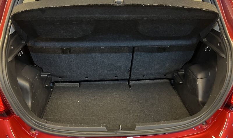 Toyota Yaris VVT-i Active - fotka 10 z 15