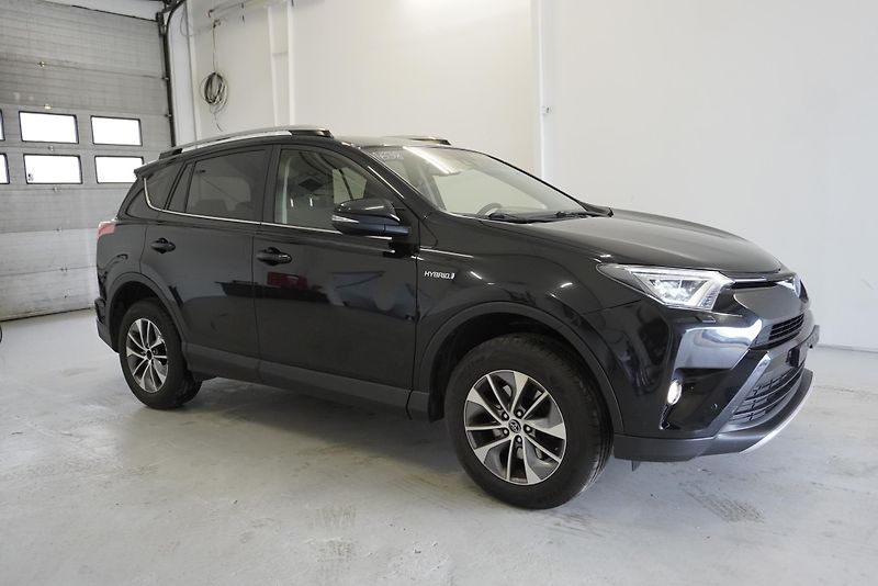 Toyota RAV4 2,5 HYBRID H3 4X2 AUT. - fotka 3 z 28