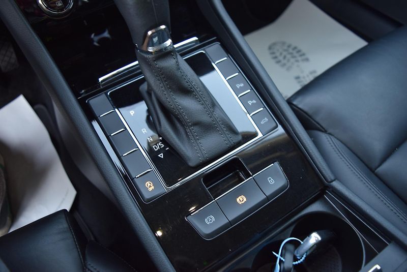 Škoda Superb (2019) 1.5TSI 110kw DSG STYLE PLUS  - fotka 24 z 43
