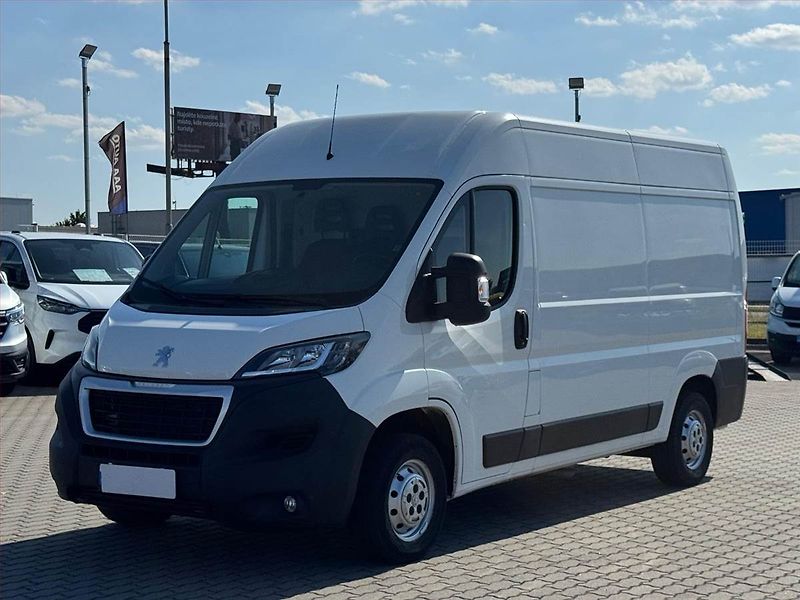 Peugeot Boxer (2018) 2.0 BlueHDi, L2H2, 1.0t - fotka 2 z 12