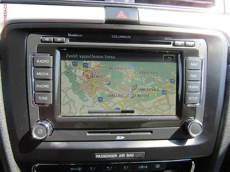 Škoda Superb (2009) 2.0TDi, ČR, Xenon, AC - fotka 11 z 23