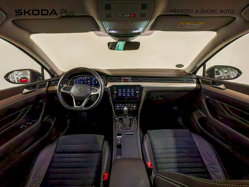 Volkswagen Passat (2021) Variant 2.0 TDI 147 kW DSG Ele - fotka 5 z 29