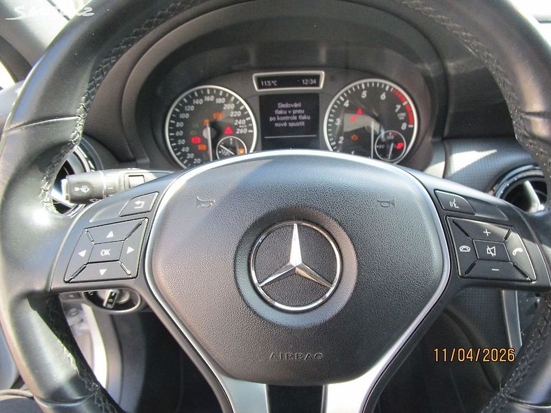 Mercedes-Benz Třídy A 1,6-90KW-NOVÝ OLEJ+FILTRY - fotka 22 z 29