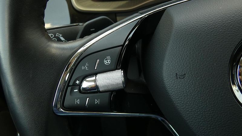 Škoda Kodiaq 2,0 TSI 140 kW L&K 4x4 DSG - fotka 12 z 27