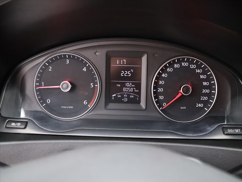 Volkswagen Multivan 2,0 TDI 84kW Klima 1.Maj 80tkm - fotka 15 z 30