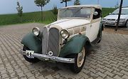 Pálavský Oldtimer přilákal na Břeclavsko desítky elegantních veteránů
