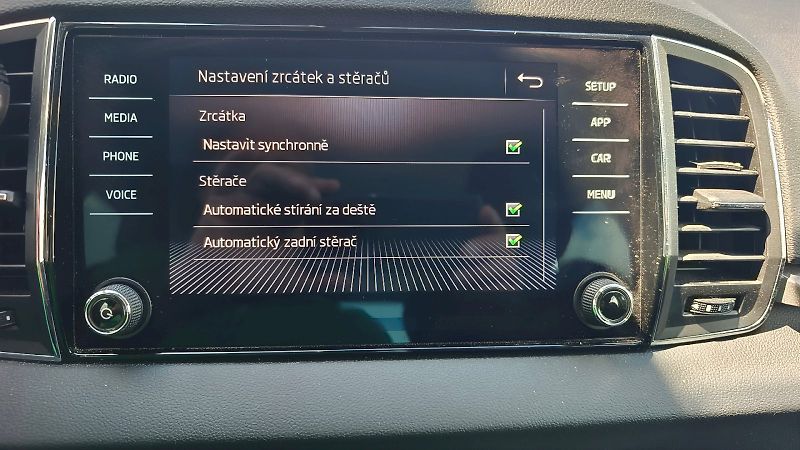 Škoda Karoq (2020) AMBITION PLUS TSI 1.5/110KW DS - fotka 30 z 33