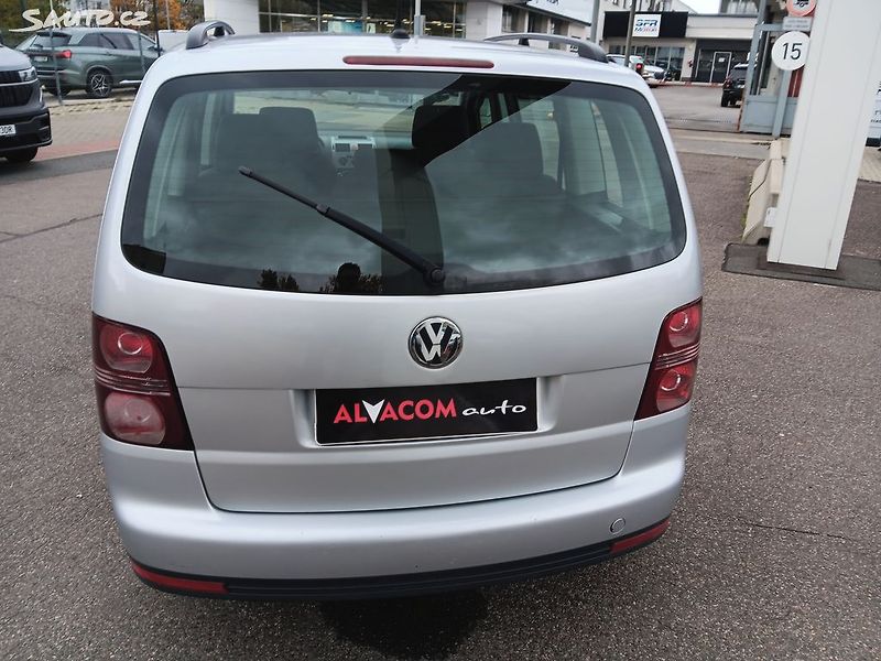 Volkswagen Touran 1.9 TDI 77kW - fotka 7 z 23