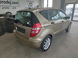 Mercedes-Benz Třídy A (2004) 1,7I,85KW,KLIMA,ALU,SER.KN - náhled 4