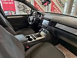 Volkswagen Touareg 3.0 TDi 176kW 4x4, 360° KAMERA - náhled 8