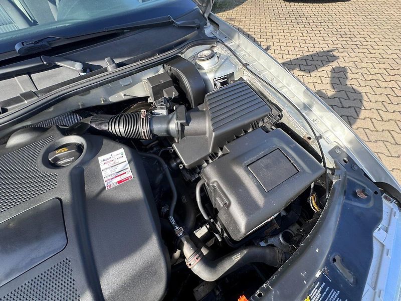 Škoda Octavia (2006) 1,6 MPI 75 KW KILOMETRY - fotka 41 z 45