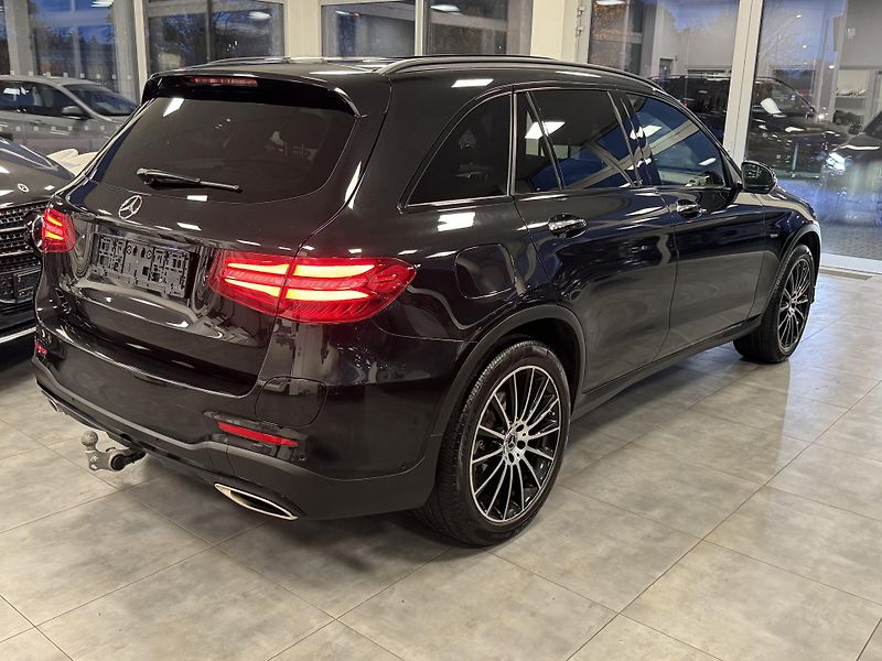 Mercedes-Benz GLC (2017) 350e 4M AMG - fotka 7 z 42