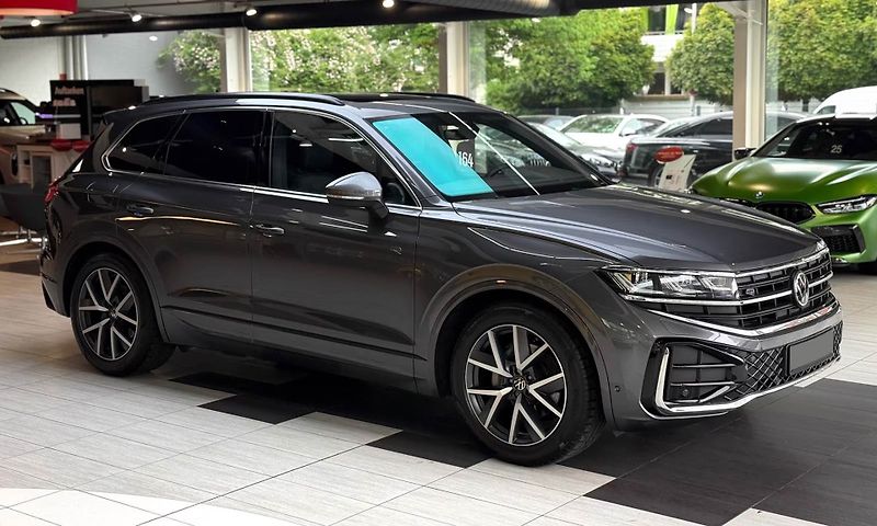 Volkswagen Touareg TDI 210 kW R-Line Pano Taž Ven - fotka 3 z 19
