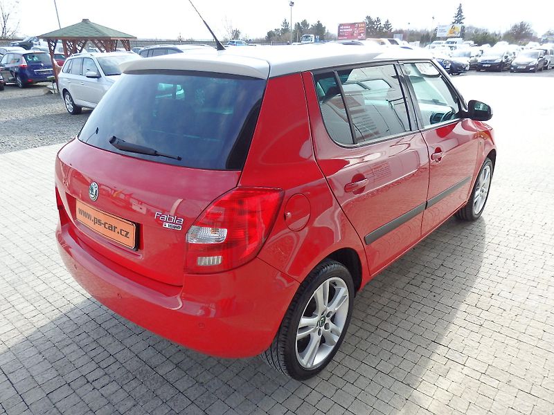 Škoda Fabia 1,4 16V SPORT, DIGI KLIMA, 16´ - fotka 4 z 14