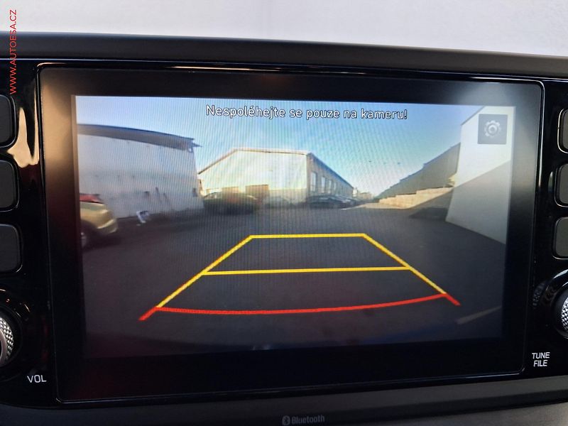 Hyundai i20 (2020) 1.0 T-GDi, +ALU, kamera - fotka 16 z 16