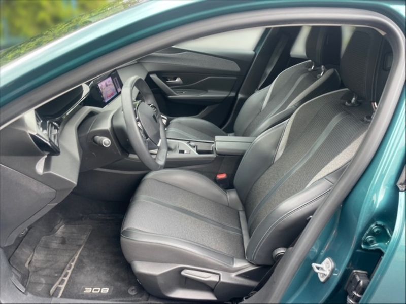 Peugeot 308 1,2 PT 130 Allure - fotka 7 z 11