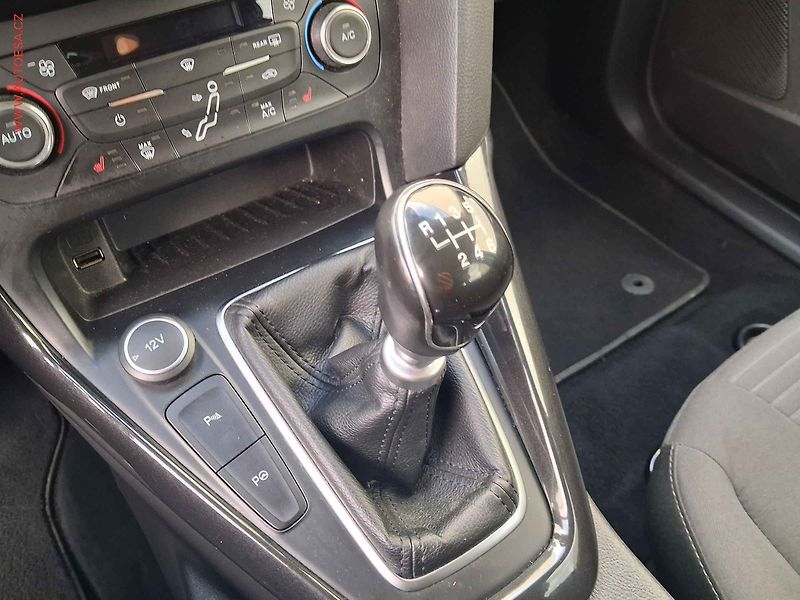 Ford Focus (2018) 1.5TDCI, 2.maj,ČR, navi - fotka 16 z 18