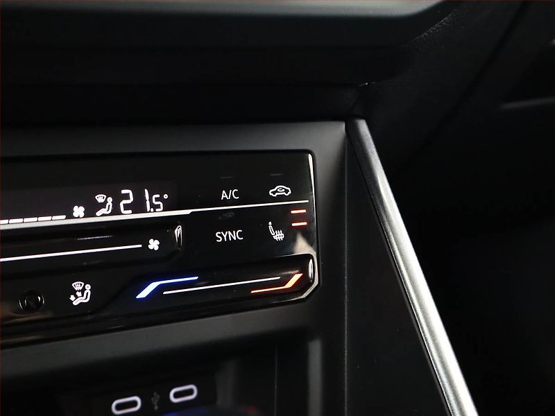 Volkswagen Taigo (2022) Style 1.5 TSI - fotka 18 z 18