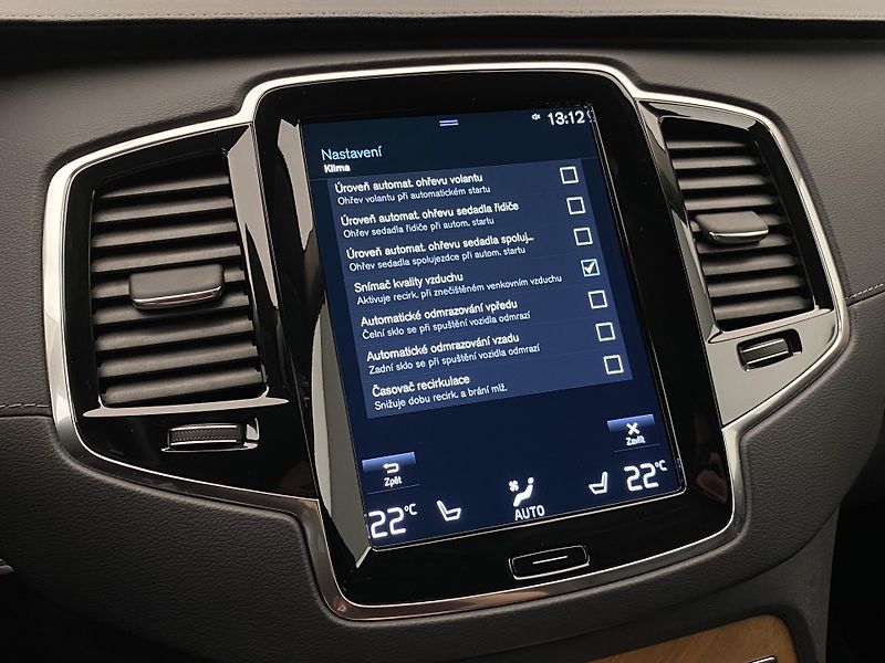 Volvo XC90 B5 AWD INSCRIPTION REZERVACE - fotka 46 z 49