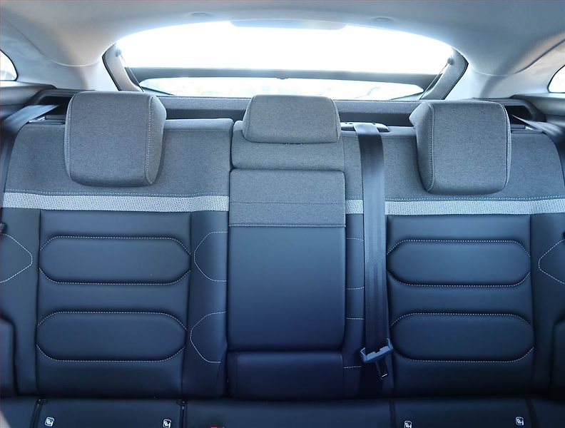 Citroën C4 (2022) 1.5 BlueHDi, Automat - fotka 10 z 17