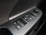 Volkswagen Golf (2012) 2.0 TDI, Automat, Navi - náhled 18