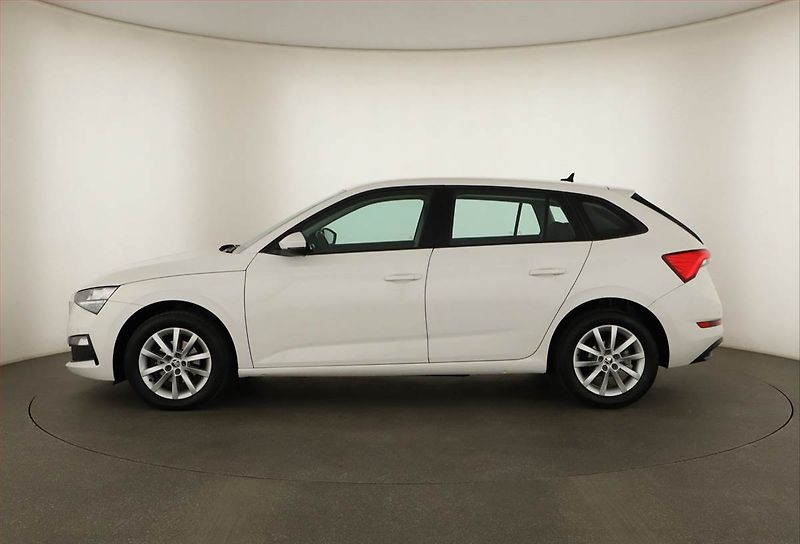 Škoda Scala (2020) 1.6 TDI, Navi, Tempomat - fotka 3 z 15