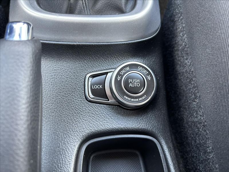 Suzuki SX4 S-Cross 1,4 HEV 4x4 Premium ADAPTIV - fotka 25 z 40