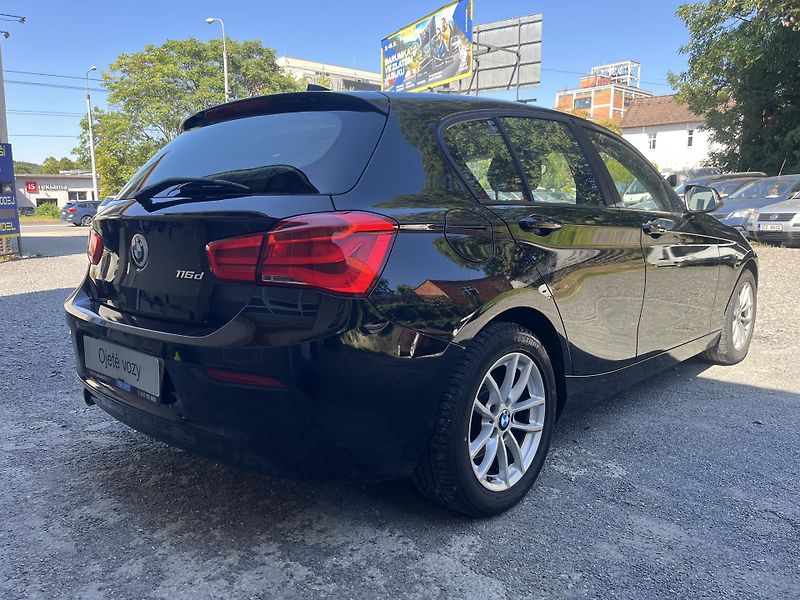 BMW Řada 1 (2016) 116 D 85 Kw - fotka 5 z 19