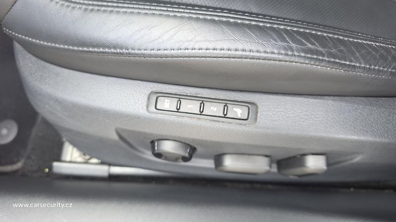 Škoda Superb (2019) Canton,Virtual,Webasto,Masáž - fotka 12 z 36