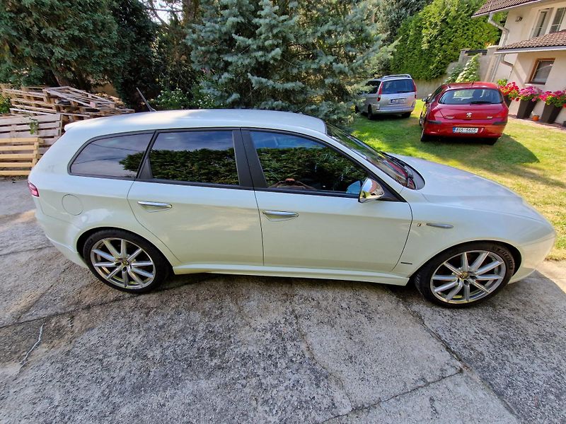 Alfa Romeo 159 (2010) Turismo Internazionale - fotka 13 z 21