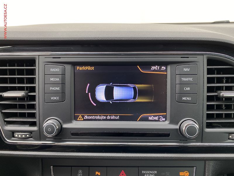 Seat Leon (2015) 2.0 TDi, Style, navi, +ALU - fotka 17 z 19