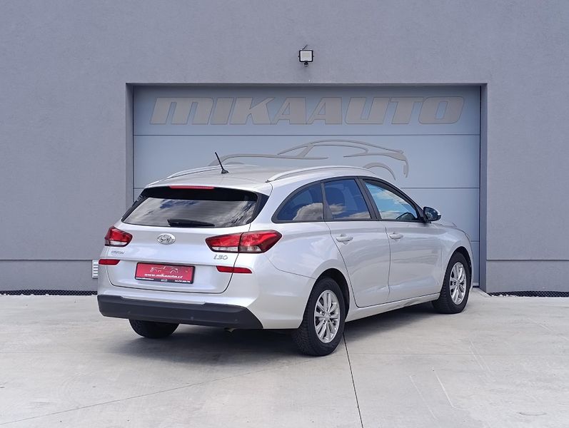 Hyundai i30 1.6CRDI 81kW ČR 1.MAJ DPH - fotka 5 z 32