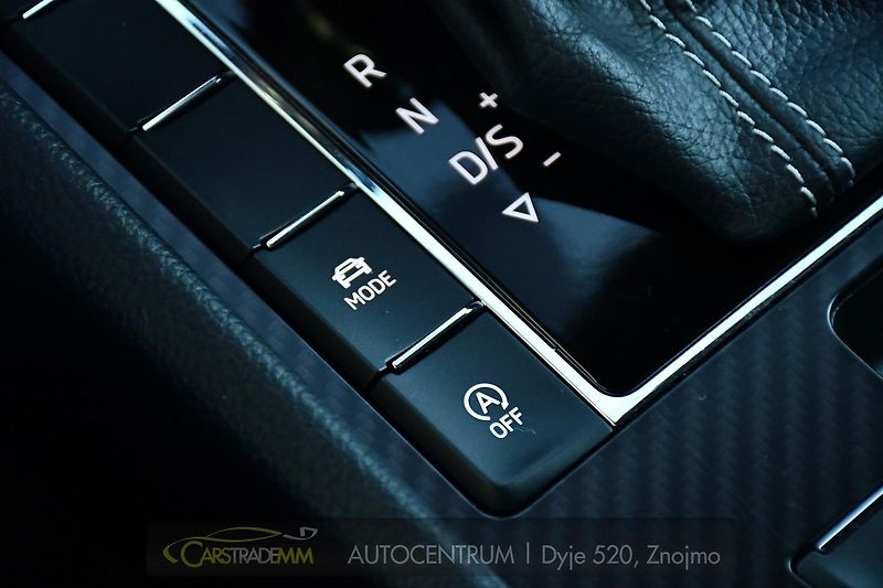 Škoda Superb 2,0TDI SPORTLINE DSG ČR 1.MAJ  - fotka 35 z 56
