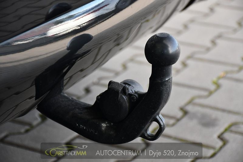 Alfa Romeo Stelvio 2,2 D 16V 210k Veloce AT8-Q4 - fotka 49 z 55