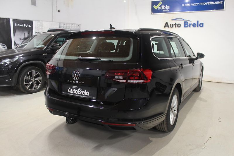 Volkswagen Passat (2023) 2.0TDI DSG Display Tažné - fotka 12 z 37