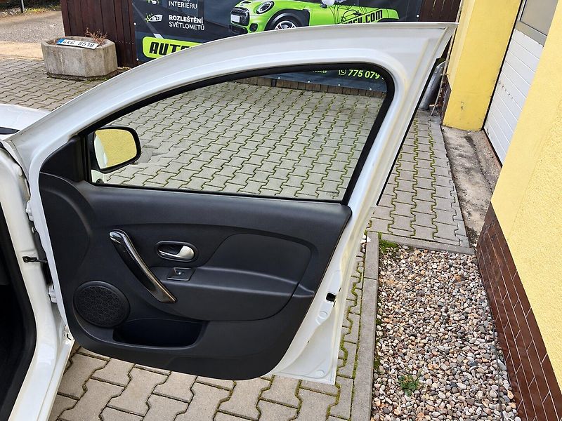 Dacia Sandero 1.0 TCe *LPG*74kW*PŮVOD ČR* - fotka 15 z 15