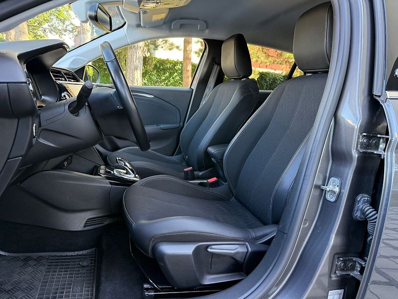 Opel Corsa e 50kWh Elegance - fotka 13 z 37