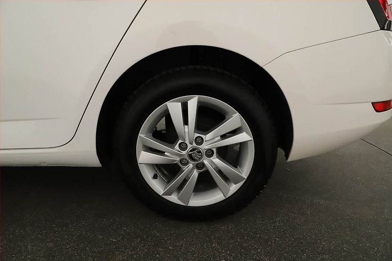 Škoda Fabia (2022) Style 1.0 TSI, Tempomat - fotka 14 z 14