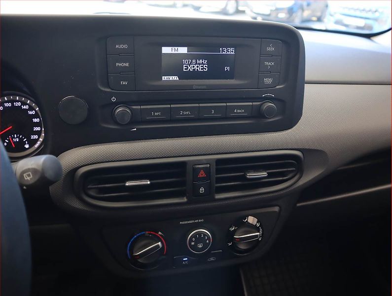 Hyundai i10 (2023) Start 1.2, Automat, Serv.kniha - fotka 12 z 18