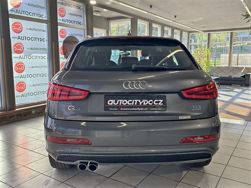 Audi Q3 2.0 TDi 120kW QUATTRO S-line   - fotka 6 z 21