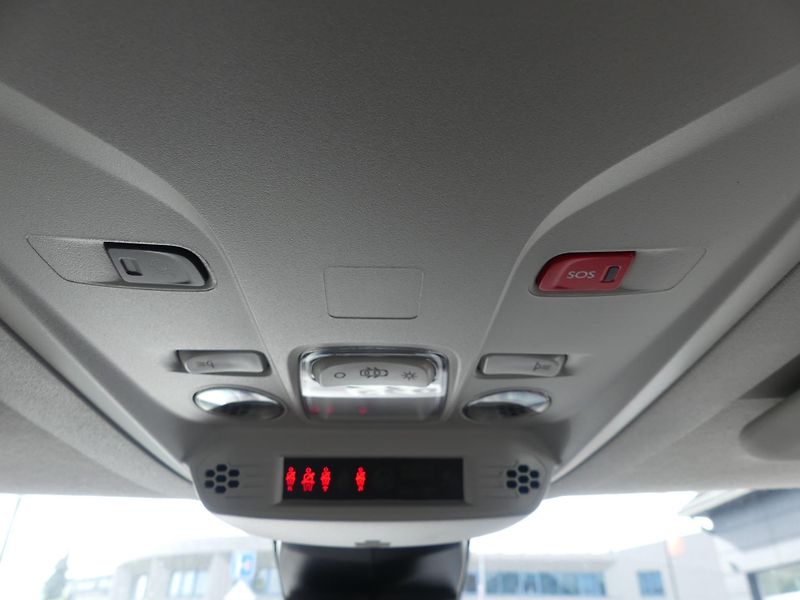 Citroën Berlingo (2026) PLUS Diesel 100k Manual - fotka 16 z 19