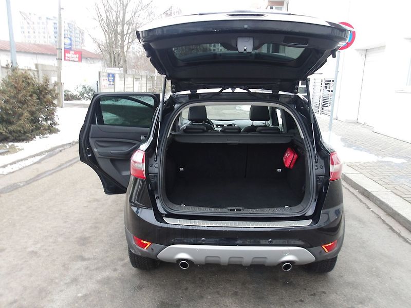 Ford Kuga 2,0TDCi TITANIUM Aut. 4x4! - fotka 25 z 32