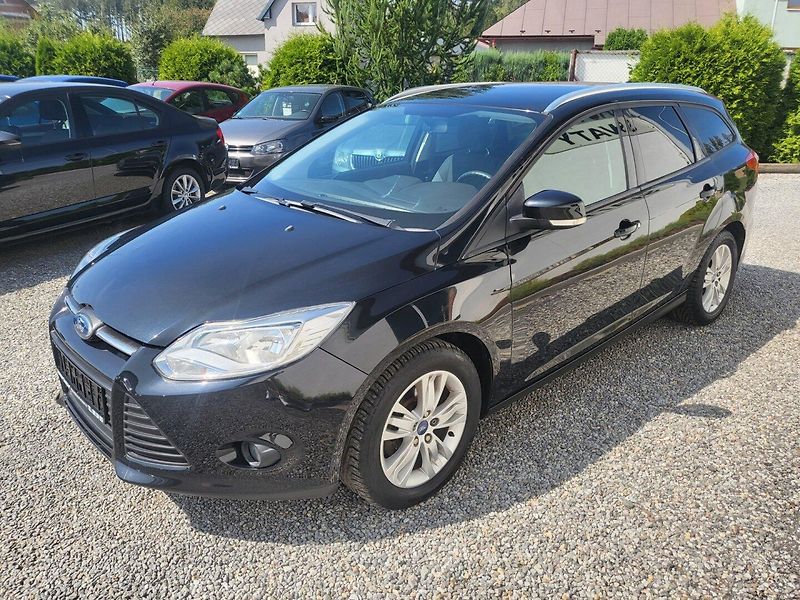Ford Focus (2011) 1.6 i 16V Rozvody, Nová STK - fotka 6 z 23