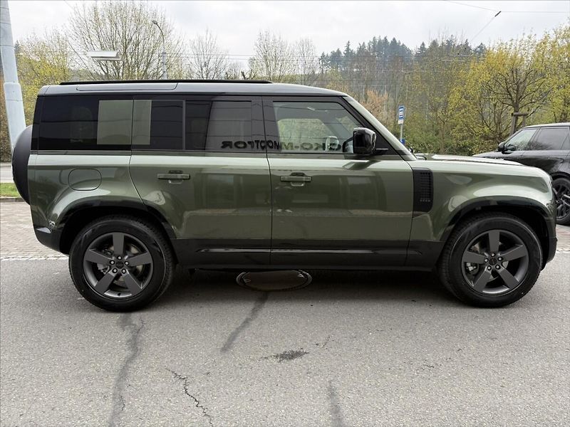 Land Rover Defender (2026) 3,0 110 DYNAMIC SE D250 - fotka 6 z 36