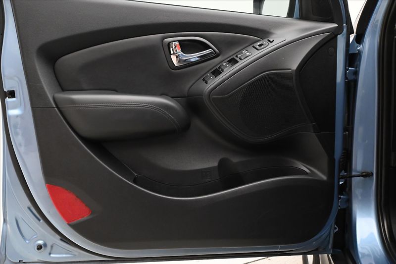 Hyundai ix35 1,7 CRDi 85 kW Tažné Výhřev se - fotka 24 z 30