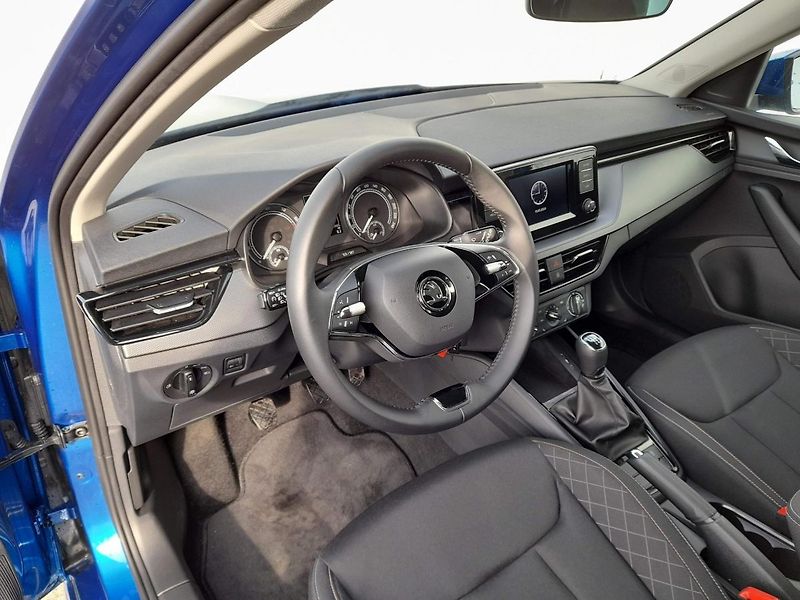 Škoda Kamiq Ambition Plus 1.0 TSI 81kW 6MP - fotka 17 z 20