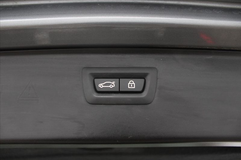 BMW Řada 5 520d xDrive LED NAVIGACE KŮŽE - fotka 13 z 23