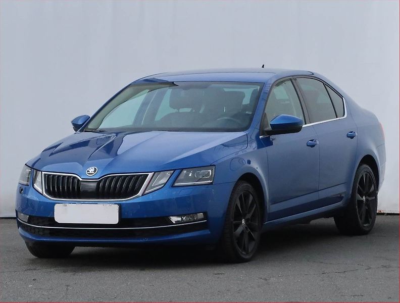 Škoda Octavia (2019) Style 2.0 TDI, Automat - fotka 2 z 22