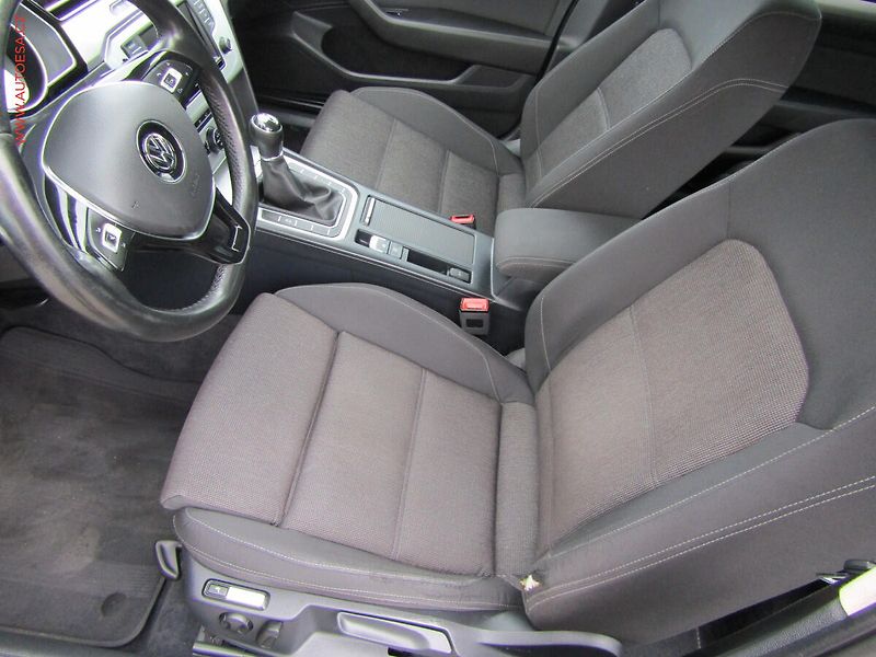 Volkswagen Passat (2015) 1.6 TDi, AC, temp - fotka 9 z 18