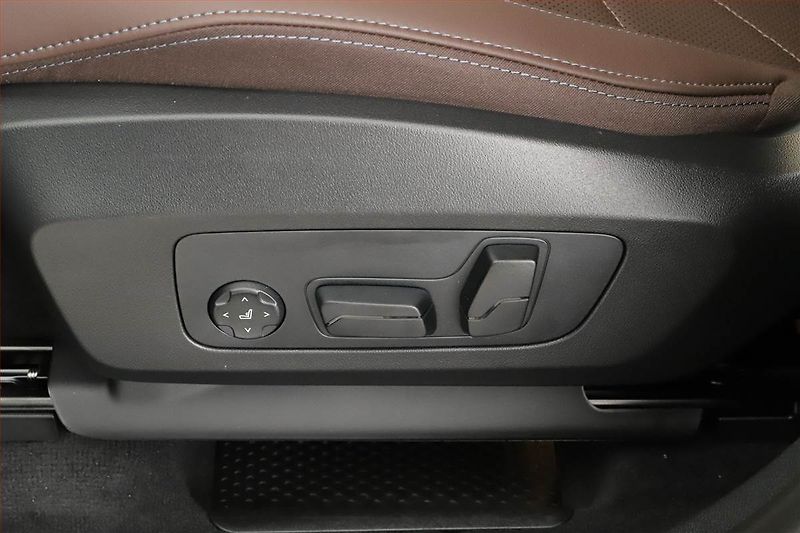 BMW X1 (2025) sDrive20i, XLine, Kamera - fotka 11 z 23